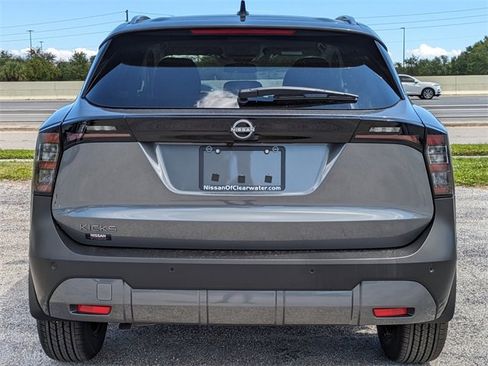 New 2026 Nissan Kicks SV w/ Illumination Package image 7