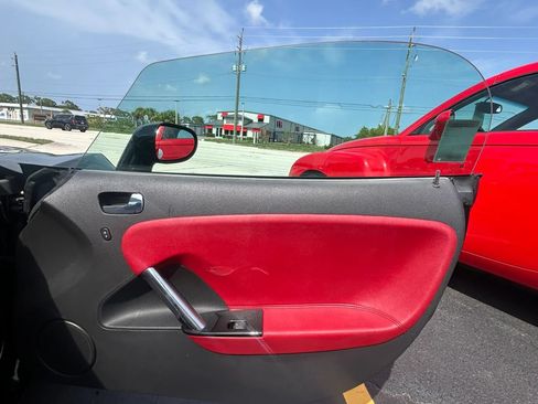 Used 2007 Saturn Sky Red Line RWD image 12