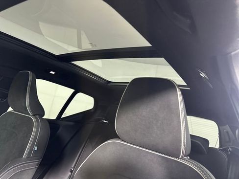 Used 2023 Volvo XC40 Recharge Plus w/ Protection Package Premier image 12