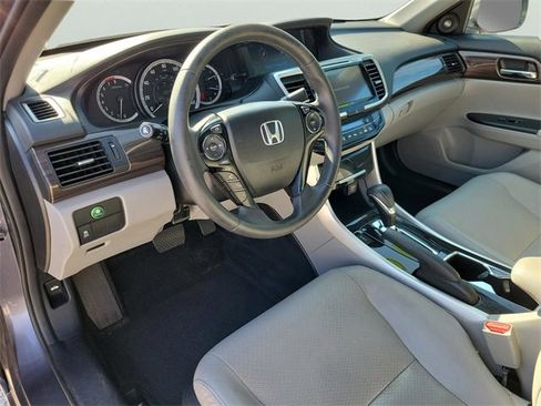 Used 2017 Honda Accord EX-L image 14