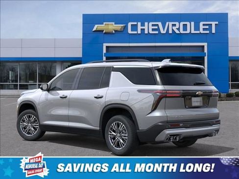 New 2026 Chevrolet Traverse LT w/ Driver Confidence Package FWD image 3