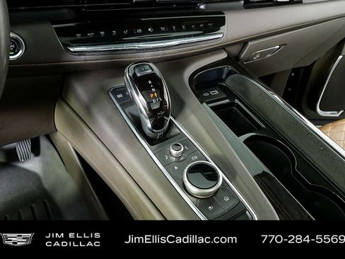 Used 2023 Cadillac Escalade Sport w/ LPO, ONYX Package image 19