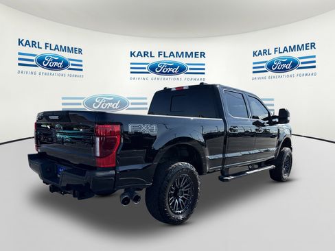 Certified 2022 Ford F250 Lariat w/ Black Appearance Package image 3