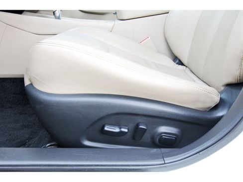 Used 2017 Nissan Altima 2.5 SL w/ Moonroof Package image 30