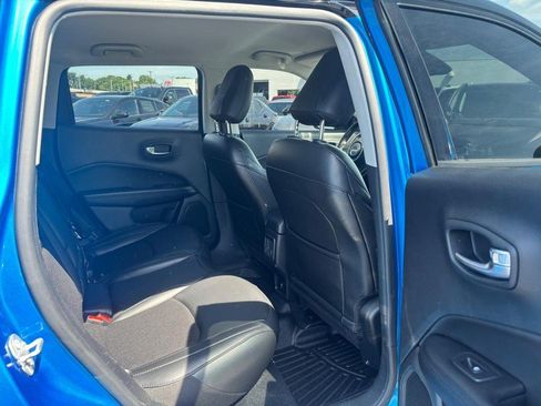 Used 2020 Jeep Compass Latitude AWD/4WD image 13