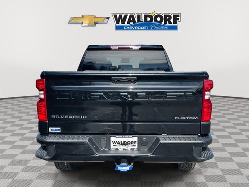 Used 2022 Chevrolet Silverado 1500 Custom Trail Boss AWD/4WD image 5