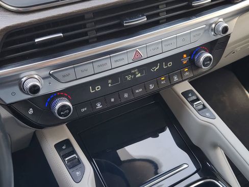 Used 2020 Kia Telluride EX w/ EX Premium Package image 17