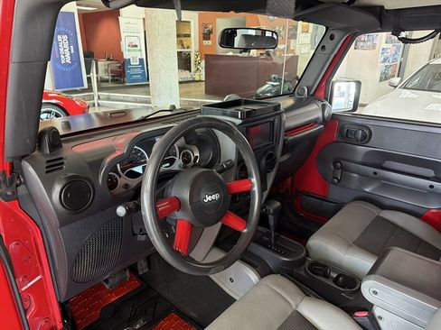 Used 2010 Jeep Wrangler Unlimited Sport image 11