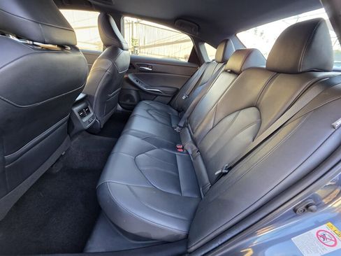 Used 2019 Toyota Avalon XLE w/ Moonroof Package FWD image 12