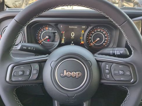 New 2025 Jeep Gladiator Rubicon image 26