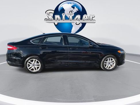Used 2016 Ford Fusion SE w/ Equipment Group 202A image 10