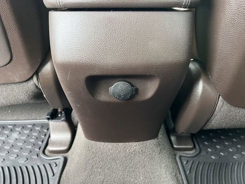 Used 2018 Hyundai Santa Fe Sport image 26