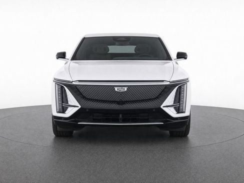 Certified 2024 Cadillac Lyriq Tech w/ Driver Assist Package AWD/4WD image 5