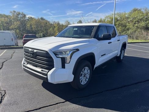 New 2026 Toyota Tundra SR5 image 7