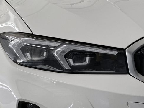 Used 2024 BMW 330i Sedan RWD image 11