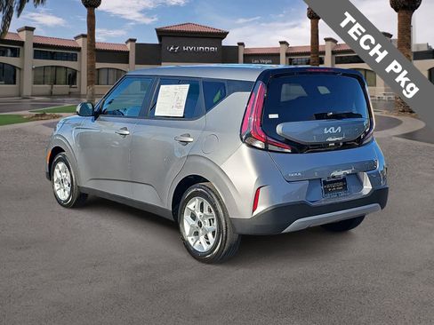 Used 2025 Kia Soul LX w/ LX Technology Package image 6