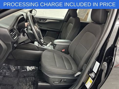 Certified 2024 Ford Escape Active AWD/4WD image 3