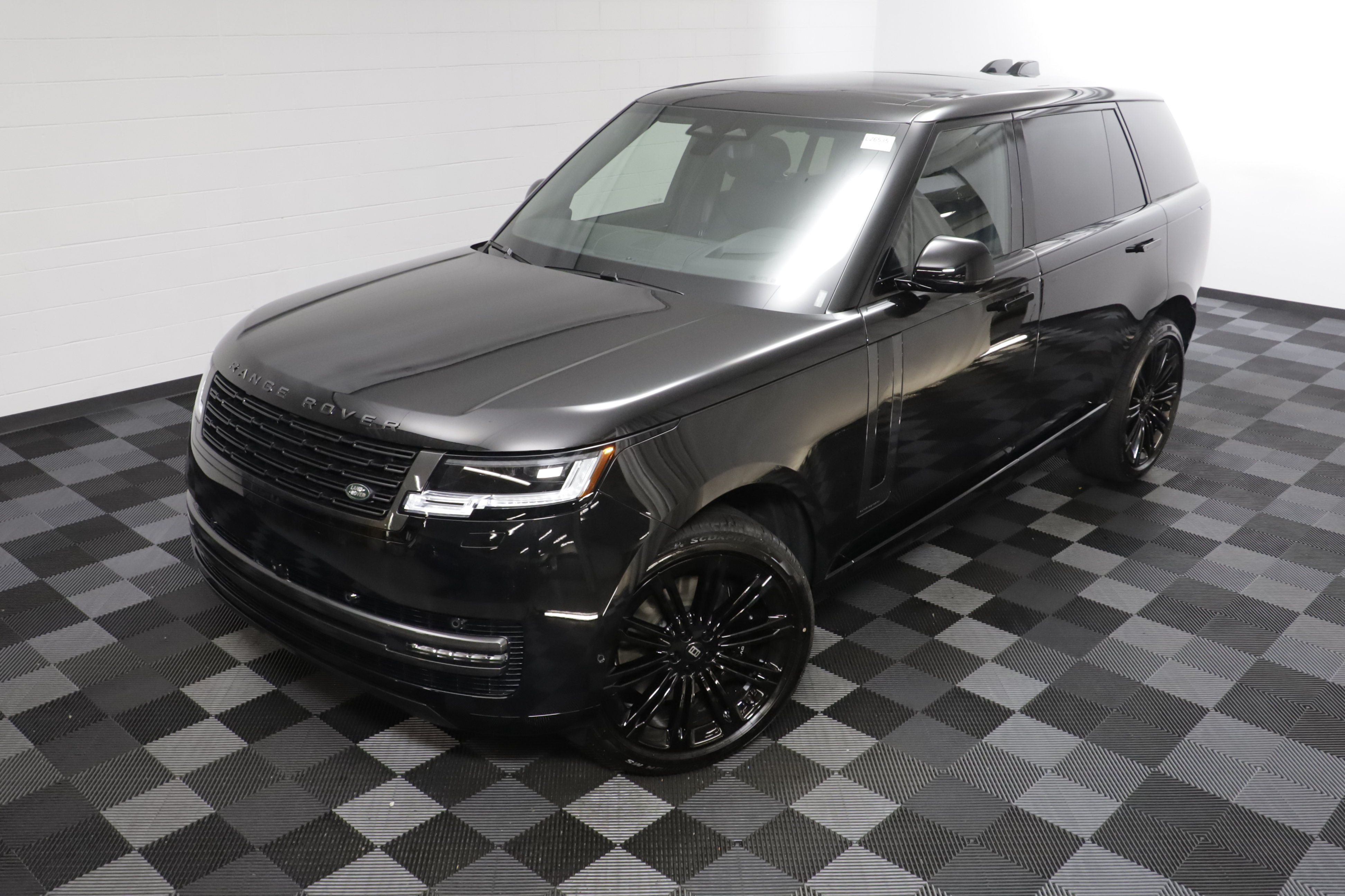 New 2027 Land Rover Range Rover Long Wheelbase Autobiography AWD/4WD image 2
