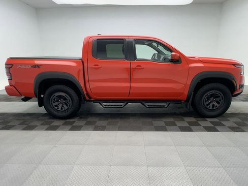 Used 2025 Nissan Frontier PRO-4X w/ Pro Convenience Package image 8