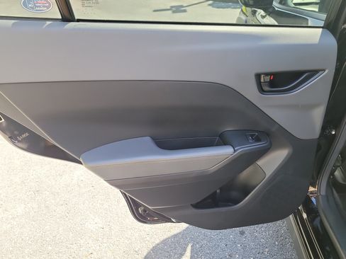 Used 2026 Subaru Crosstrek 2.5i Sport w/ Crosstrek Mirror Package AWD/4WD image 13