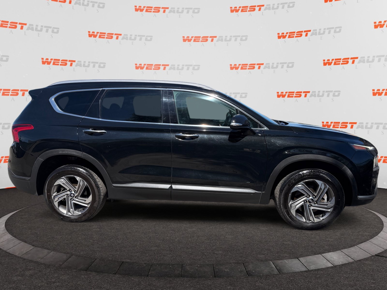 Used 2023 Hyundai Santa Fe SEL AWD/4WD image 6