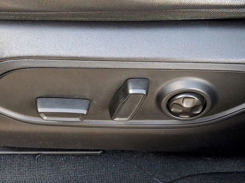 Used 2023 Jeep Grand Cherokee L Altitude image 33