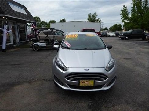 Used 2014 Ford Fiesta S FWD image 3