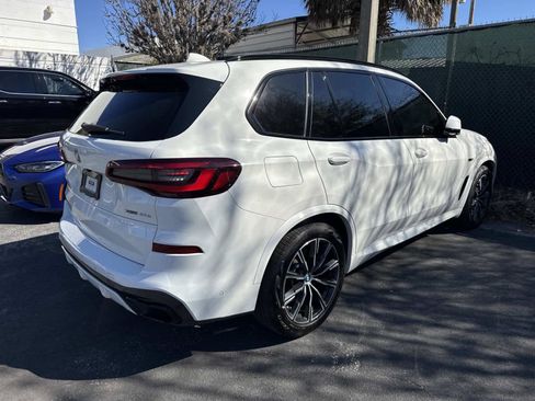 Used 2022 BMW X5 xDrive45e w/ M Sport Package image 4