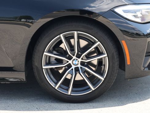 Used 2020 BMW 330i Sedan w/ Driving Assistance Package RWD image 11