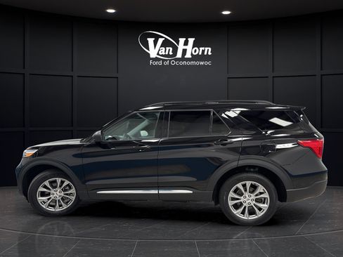 Used 2023 Ford Explorer XLT w/ Equipment Group 202A AWD/4WD image 4