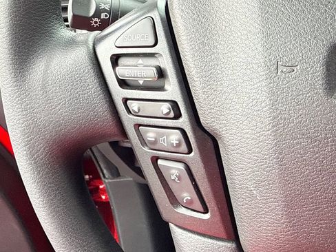 Used 2024 Nissan Frontier SV w/ Technology Package RWD image 25