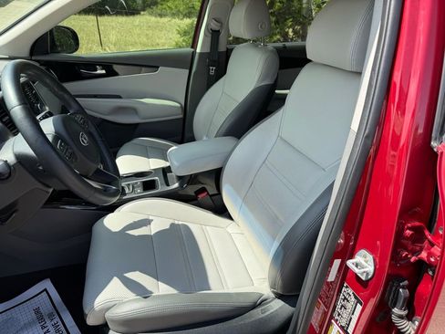 Used 2018 Kia Sorento SX image 13