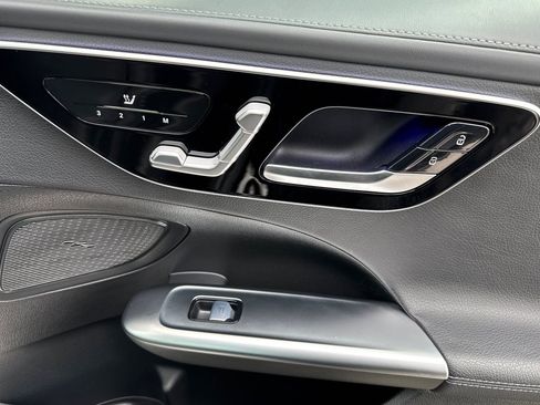 Certified 2023 Mercedes-Benz C 300 4MATIC Sedan image 12