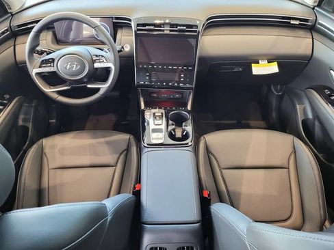 Certified 2023 Hyundai Tucson Limited AWD/4WD image 9