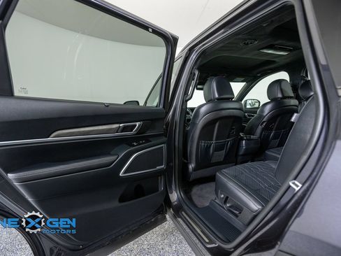 Used 2025 Kia Telluride SX Prestige X-Line AWD/4WD image 26
