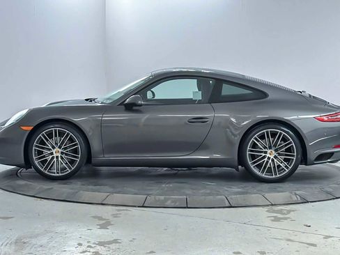 Used 2018 Porsche 911 Carrera image 5