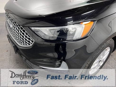 Used 2023 Ford Edge SEL image 10