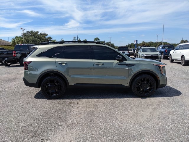 Used 2025 Kia Sorento SX Prestige AWD/4WD image 2