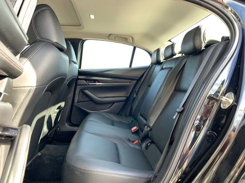 Used 2025 MAZDA MAZDA3 s image 24