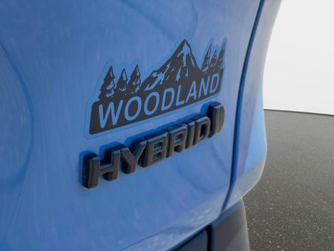 Used 2023 Toyota RAV4 AWD Hybrid image 9