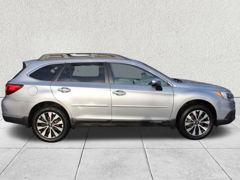 Used 2016 Subaru Outback 2.5i Limited image 11