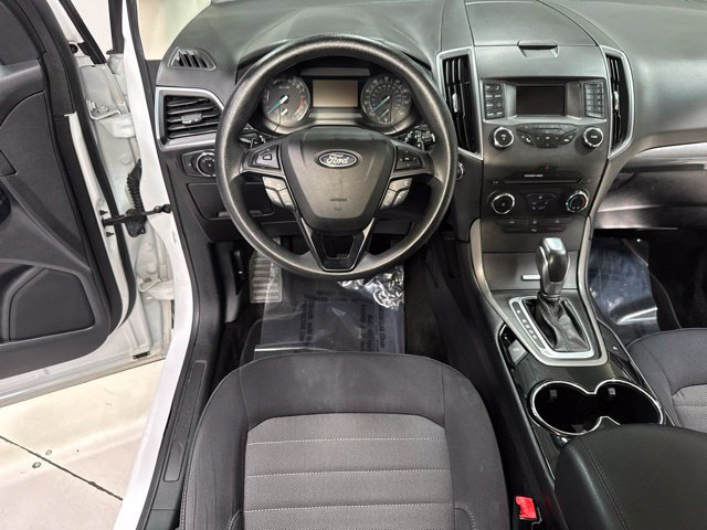 Used 2018 Ford Edge SE FWD image 13
