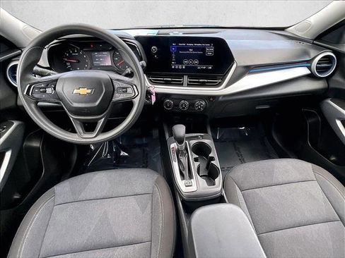 Used 2024 Chevrolet Trax LS w/ Driver Confidence Package FWD image 16