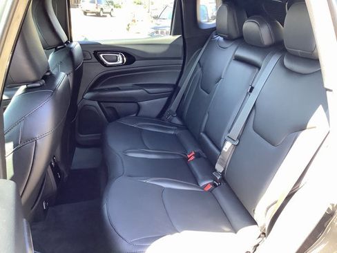 Used 2023 Jeep Compass High Altitude w/ Driver Assist Group I image 25