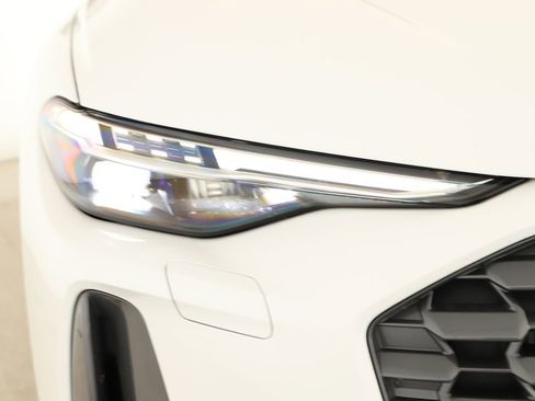 Certified 2025 Audi Q5 Prestige AWD/4WD image 42