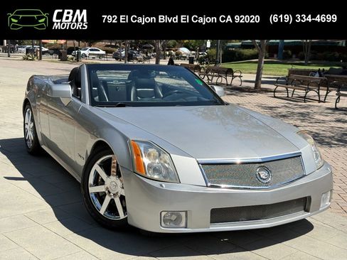 Used 2008 Cadillac XLR image 1
