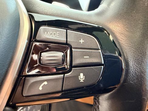Used 2019 BMW 530i w/ Premium Package RWD image 49
