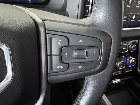 Certified 2023 GMC Yukon Denali Ultimate AWD/4WD image 18