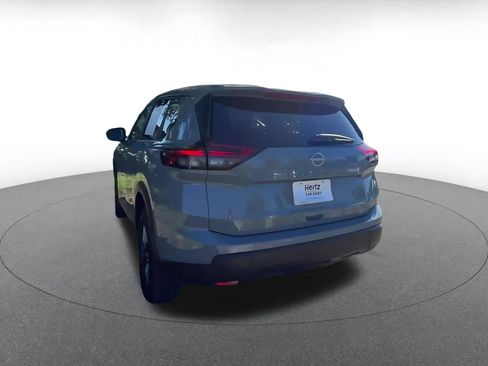 Used 2026 Nissan Rogue SV FWD image 10