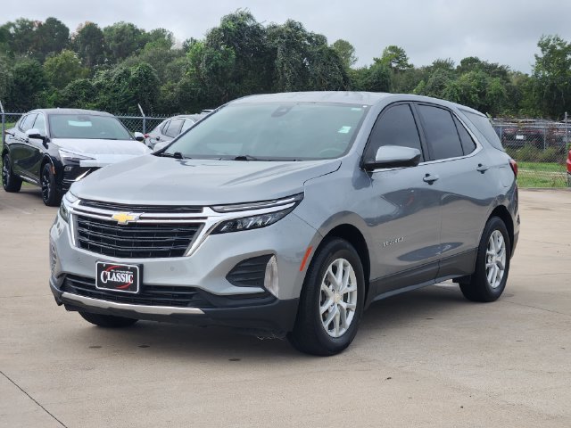 Used 2024 Chevrolet Equinox LT FWD image 3